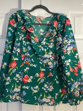 LOFT Green Floral Ruffle V-Neck Blouse